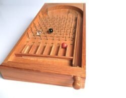 Bagatelle game